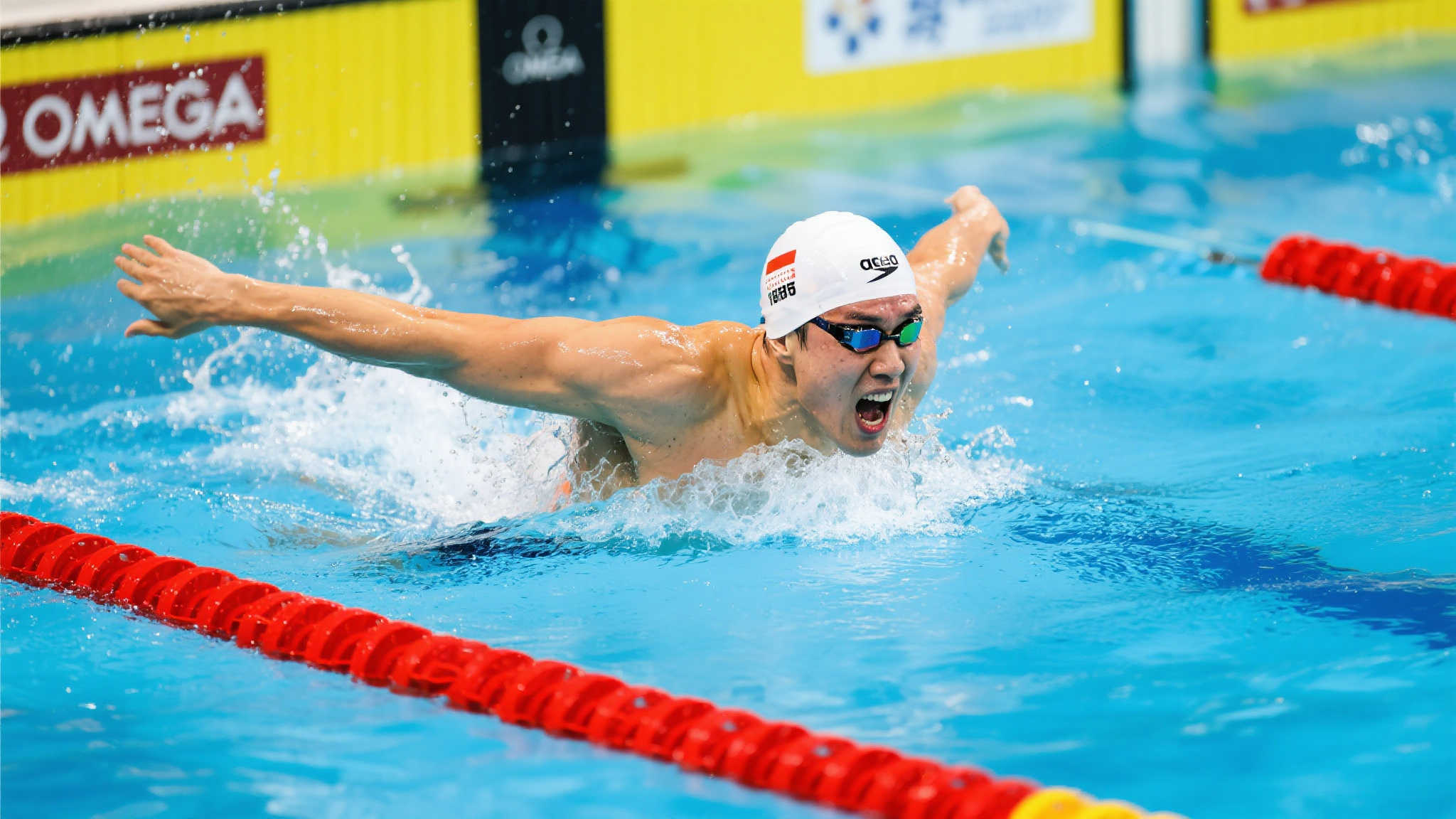 震撼!33岁孙杨自由泳后程爆发惊人冲刺,强势夺冠! 震撼!33岁孙杨自由泳后程爆发惊人冲刺,强势夺冠!